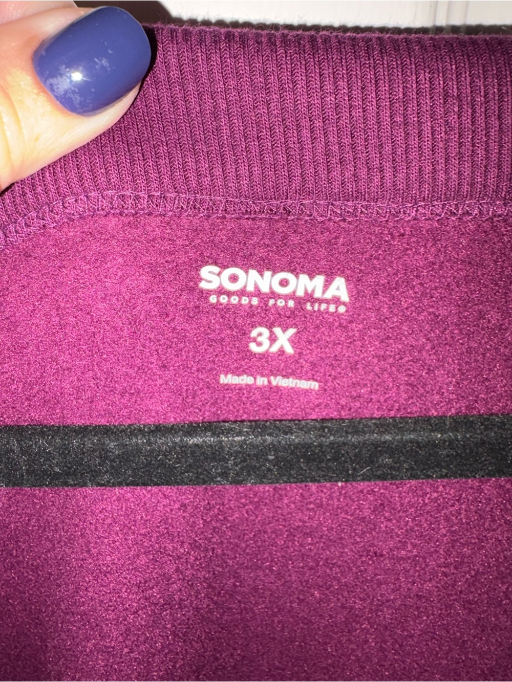 Sonoma V-Neck Pullover Sweatshirt in Plum - Picture 3 of 5